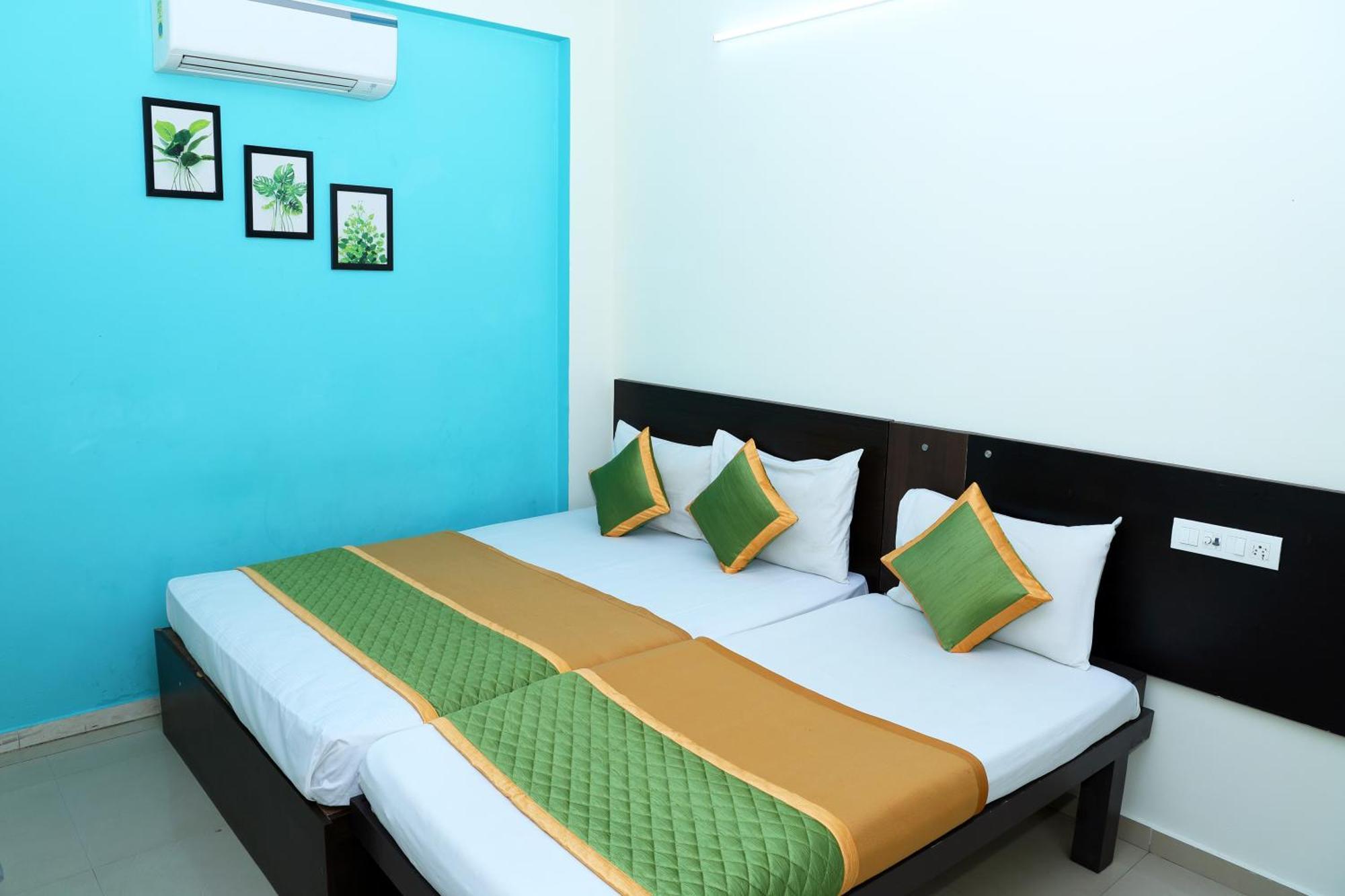 Royal Green Airport Transit Accommodation Madrás Exterior foto