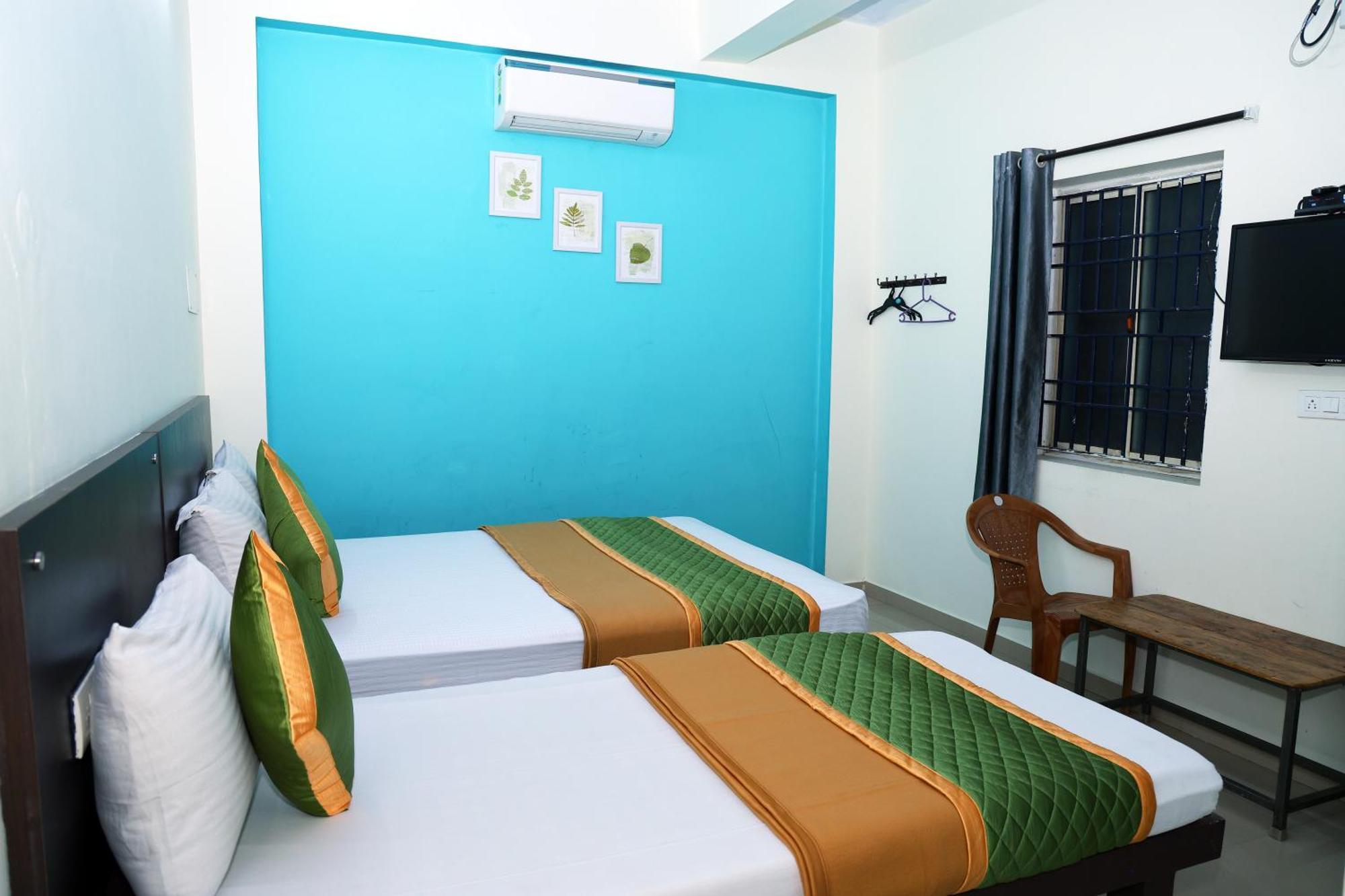 Royal Green Airport Transit Accommodation Madrás Exterior foto