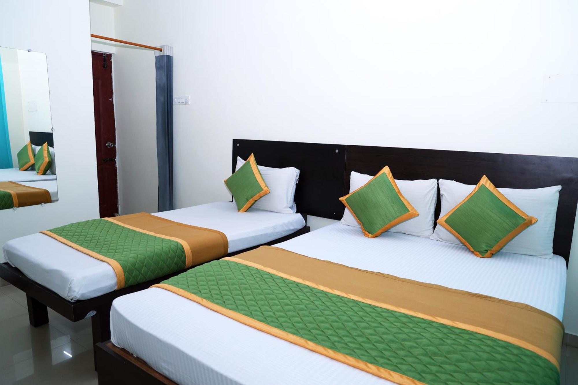 Royal Green Airport Transit Accommodation Madrás Exterior foto